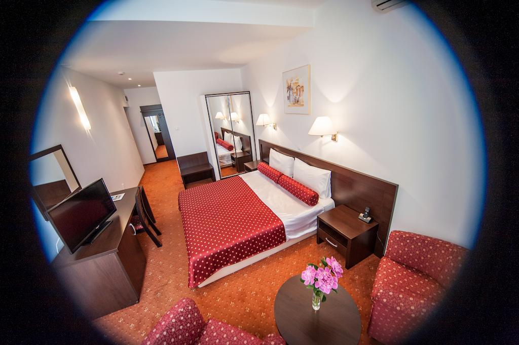 Hotel Mon Jardin Mahmudia Extérieur photo